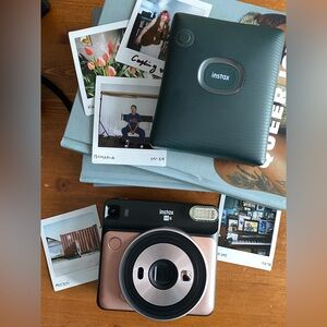 Fujifilm Instax SQ6 in Blush Gold
